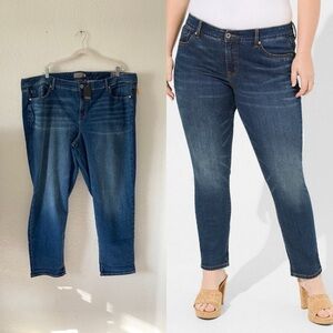Torrid Boyfriend Straight Vintage Stretch Mid-Rise Jean